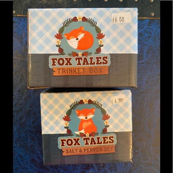 Fox Tales Other - Fox salt and pepper shakers